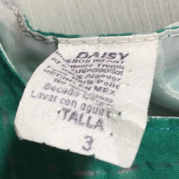 Little girls dress. Size 3. Cotton - Picture 3 of 3